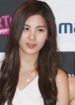 양수경헤어라인 | 헤어라인 정리한 것 같아보이는 여자연예인 ..?