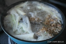 축제 구경 온 손님을 위한 월남 쌈 샤브샤브