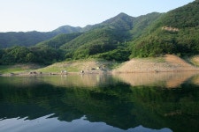 나들이 > 소양호 추곡리에서 : 낚시사랑