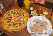 [목동맛집]방송만 17회이상 출연한 흑미도우 피자! 피자알볼로 목동본점!