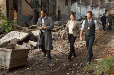 매튜 폭스의 열연이 돋보인 알렉스 크로스