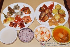 6천원에 50여가지 반찬과 식사가 가능한 반찬뷔페! 이대역맛집 반찬&부페