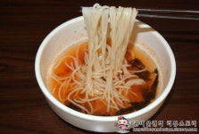 비빔밥과 잔치국수 세트가 3,500원! 대학로 초저가맛집 장수분식!