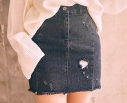 츄(chuu) | 별이 안은 바다 skirt | 지식쇼핑 츄 chuu