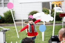 画像・写真 | 芦田愛菜、ソロデビュー曲MV完成　笑顔を“ギュッ” 4枚目 | ORICON NEWS 画像・写真 | 芦田愛菜、ソロデビュー曲MV完成... 