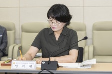위원회사진 > 경상북도의회 행정보건복지위원회