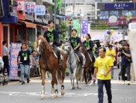 [포토]말죽거리에서 놀아보자 - 아시아경제 [포토]말죽거리에서 놀아보자