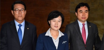 '12시간만에 끝나버린 영수회담 제안'…추미애, 朴대통령과 영수회담 철회(종합) - 아시아경제 '12시간만에 끝나버린 영수회담 제안'…추미애...