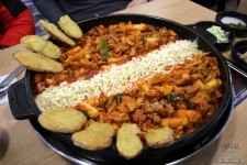 불금이라 치즈닭갈비 먹어요. 불금이라 치즈닭갈비 먹어요. > 대다모 > 우리들의 이야기