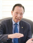 “50년 숙원 부산노인회관 건립…실버정책 총괄할 것” : 국제신문 “50년 숙원 부산노인회관 건립…실버정책 총괄할 것”