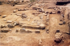 파일:H0315 excavation.jpg - DH 교육용 위키