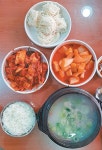 [석창인 박사의 오늘 뭐 먹지?]깍두기 국물의 마법… 설렁탕 한 그릇 뚝딱