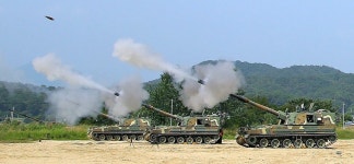 군, 서해상서 K-9 자주포·130㎜  ‘구룡’  다연장로켓 해상사격 : 보다 스튜디오 MAX 군, 서해상서 K-9 자주포·130㎜  ‘구룡’... 