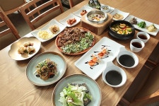 롯데관광::명품여행 [창원우수관광상품] 편백향과 바다향! 창원 치유의 숲과 진해군항탐방 2일