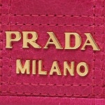 (프라다) PRADA 프라다 지갑 PRADA 1M1132 2E3L F0029 VITELLO SHINE QUILTING 장지갑 FUXIA [병행수입품]