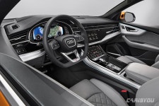 아우디, 새로운 대형 SUV Q8 출시 - 카이즈유 신차소개 아우디, 새로운 대형 SUV Q8 출시