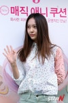 오늘자 에뛰드하우스행사 크리스탈 설리 기사사진.jpg - 인스티즈(instiz) 이슈 카테고리
