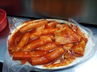 떡볶이를 둘러싼 김밥과 순대와 튀김의 전쟁 - 인스티즈(instiz) 이슈 카테고리 떡볶이를 둘러싼 김밥과 순대와 튀김의 전쟁
