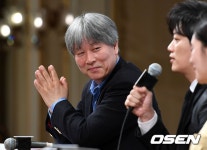 [사진]박찬홍 감독,'믿음직스러운 배우들'   - 미주 중앙일보 