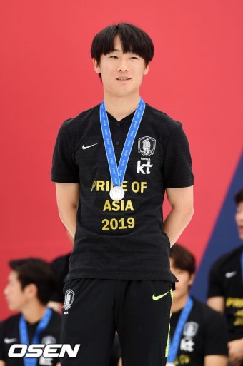 이강인, 누나 위한 '그나마 정상' 추천픽 전세진-엄원상...그들의 매력... 1 축구 전문 미디어, 스포탈코리아 이강인, 누나 위한 '그나마 정상...