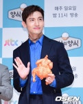 [사진]최강창민과 통닭   - 미주 중앙일보 
