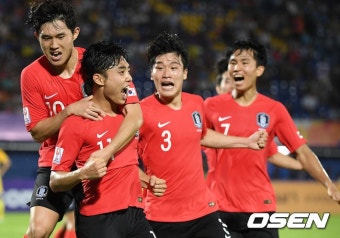 [사진]이동준의 극적인 결승골로 1-0 승리거둔 한국 - NO.1 축구 전문 미디어, 스포탈코리아 [사진]이동준의 극적인 결승골로 1-0 승리거둔 한국