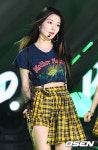 [사진]로켓펀치 연희, 자체발광   - 미주 중앙일보 