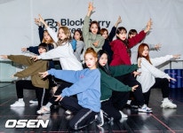 [사진]이달의 소녀,강렬한 안무 - NO.1 축구 전문 미디어, 스포탈코리아 [사진]이달의 소녀,강렬한 안무