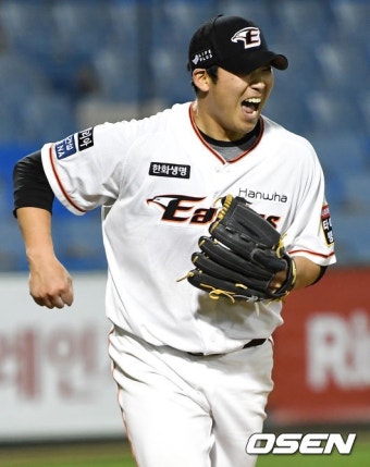 '노히터 깨진 후 KKK' 확 달라진 김민우, 한화의 위안거리 - NO.1 축구 전문 미디어, 스포탈코리아 '노히터 깨진 후 KKK' 확 달라진 김민우...