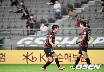 [사진]선취골 정한민,'감출 수 없는 기쁨' - NO.1 축구 전문 미디어, 스포탈코리아 [사진]선취골 정한민,'감출 수 없는 기쁨'