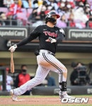 희망 고문?  -NO.1 종합 스포츠 전문 미디어, 스포탈코리아 외인 최저 타율 루이즈의 2G 연속 2루타, 반등 조짐? 희망 고문? 