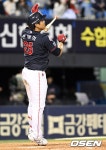 [사진]3점포 한동희, '이건 넘어갔다' -NO.1 종합 스포츠 전문 미디어, 스포탈코리아 [사진]3점포 한동희, '이건 넘어갔다'
