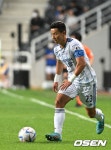 [사진]김태환,'바쁘다 바빠' - NO.1 축구 전문 미디어, 스포탈코리아 [사진]김태환,'바쁘다 바빠'