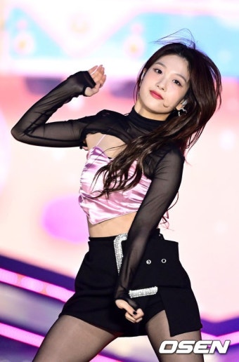 [사진]프로미스나인 이서연, '매력이 찰랑' - NO.1 축구 전문 미디어, 스포탈코리아 [사진]프로미스나인 이서연, '매력이 찰랑'