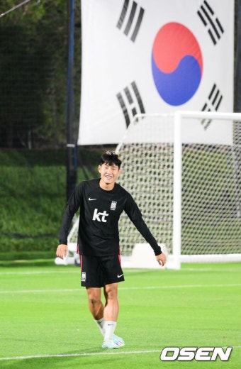 [카타르톡톡] 벤투도 홀릭된 이강인, '3차전 선발?'... 애매한 답 ''우리 스타일에 녹아들었다'' - NO.1 축구 전문 미디어, 스포탈코리아...