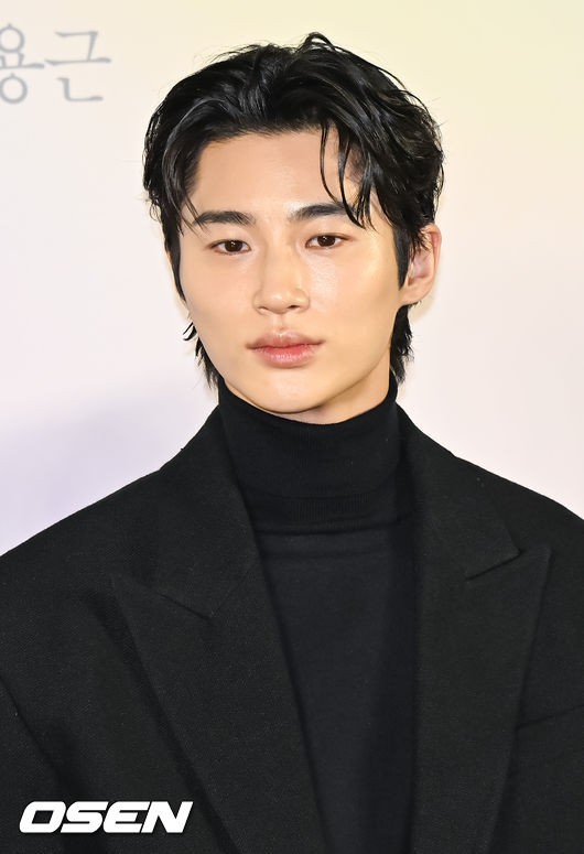 배우 변우석, 8월 스타랭킹 2위 올라 대세 입증 및 배스킨라빈스 모델로 발탁