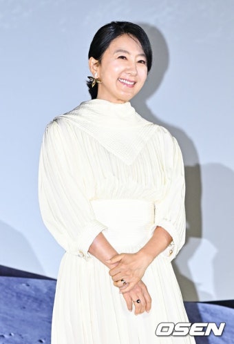 [사진]김희애,'우아한 미소'::스포탈코리아 [사진]김희애,'우아한 미소'