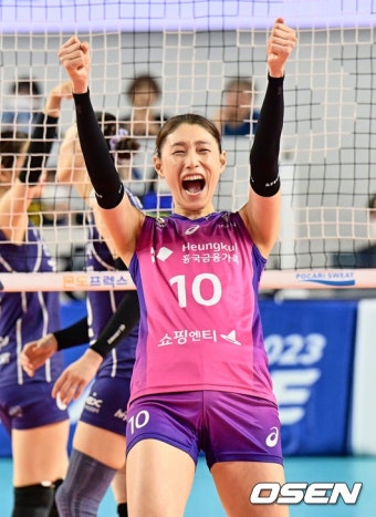 ‘올해도 연봉킹!’ 김연경, 박정아와 V-리그 여자부 공동 최고연봉…남자부는 한선수 -NO.1 종합 스포츠 전문 미디어, 스포탈코리아 ‘올해도...