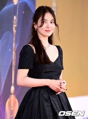 “여신강림, BSA 홀렸다” 송혜교-수지-윤아, 레전드 찍은 女우 비주얼[지형준의 Behind]::스포탈코리아 “여신강림, BSA 홀렸다” 송혜교...