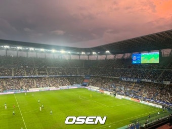 울산-전북 '현대가 더비', 올 시즌 최다 30756명이 함께 즐겼다 [오!쎈울산]::스포탈코리아 울산-전북 '현대가 더비', 올 시즌 최다 30756명이...