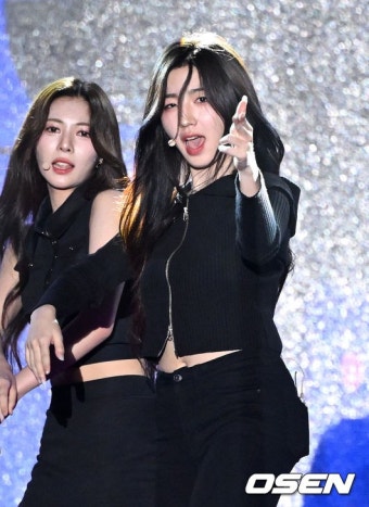 [사진]트리플에스 박소현,'화려한 무대'::스포탈코리아 [사진]트리플에스 박소현,'화려한 무대'