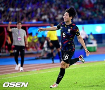 '환상 프리킥'+'쉿'으로 中 5만 관중 제압한 홍현석, ''살짝 도서관? 기분 최고로 좋았다'' [오!쎈 인터뷰]::스포탈코리아 '환상 프리킥'+'쉿'으로 中...