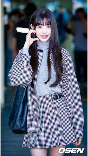 [사진]아이브 장원영,'앞머리 내리고 상큼하게'::스포탈코리아 [사진]아이브 장원영,'앞머리 내리고 상큼하게'