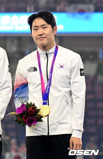 [사진]이강인, '아시안게임 금메달 미소'::스포탈코리아 [사진]이강인, '아시안게임 금메달 미소'