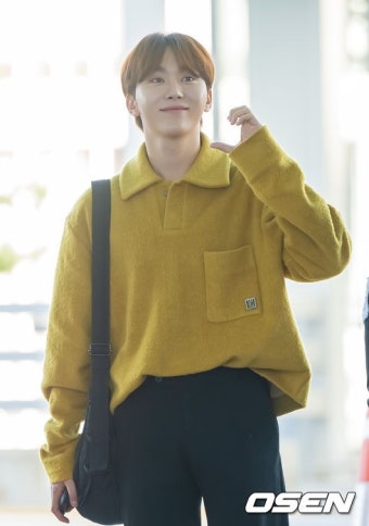 [사진]세븐틴 승관,'귀여운 볼하트'::스포탈코리아 [사진]세븐틴 승관,'귀여운 볼하트'