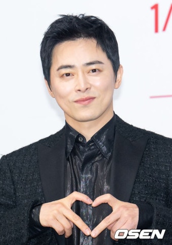 [사진]조정석,'하트빔'::스포탈코리아 [사진]조정석,'하트빔'