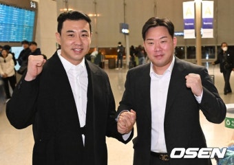 [사진]김강민-안치홍,'새로운 출발'::스포탈코리아 [사진]김강민-안치홍,'새로운 출발'