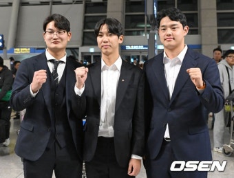 [사진]김서현-황준서-문동주,'한화의 미래'::스포탈코리아 [사진]김서현-황준서-문동주,'한화의 미래'