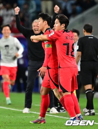 [사진]이강인, '손흥민, 우리 캡틴이 최고야'::스포탈코리아 [사진]이강인, '손흥민, 우리 캡틴이 최고야'