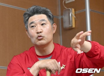 [사진]이숭용 감독,'2024 준비완료'::스포탈코리아 [사진]이숭용 감독,'2024 준비완료'